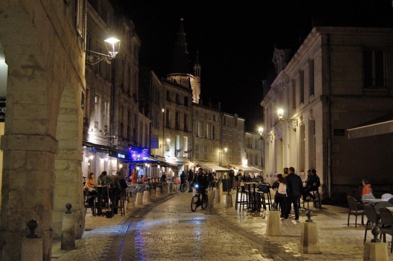 - Le Petit Rochelais -Calme&Cosy- Wifi-Netflix Apartman La Rochelle  Kültér fotó